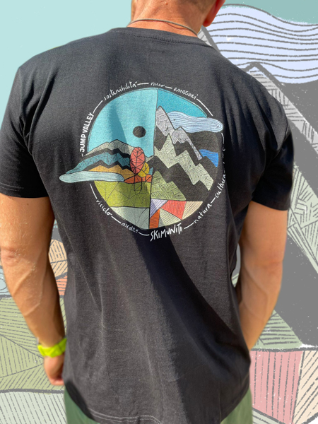 Giacca trekking-Pantaloni trekking-Zaino da montagna-Sci-alpinismo-Hiking-Snowboard-Shell-Hard-shell-Arrampicata-sportiva-Scarpette-da-arrampicata-Scarpe-da-montagna-Trekking-Lana-Baselayer-Piumino-Vendita-abbigliamento-attrezzatura-per-la-montagna